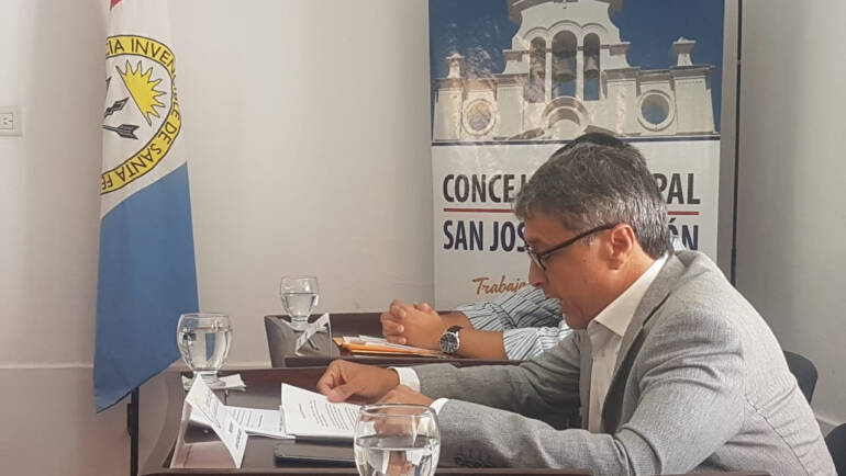 Silvio González encabezó la apertura de sesiones ordinarias en el Concejo Municipal