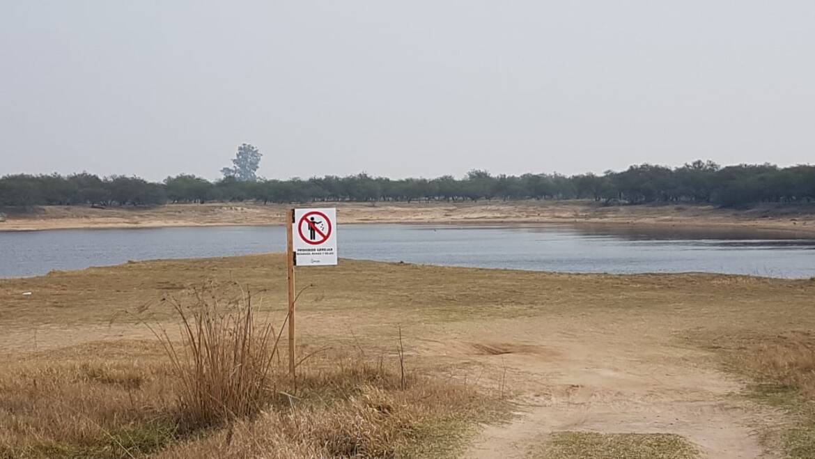 El municipio realiza acciones para restringir el acceso con vehículos a la laguna La Ollita