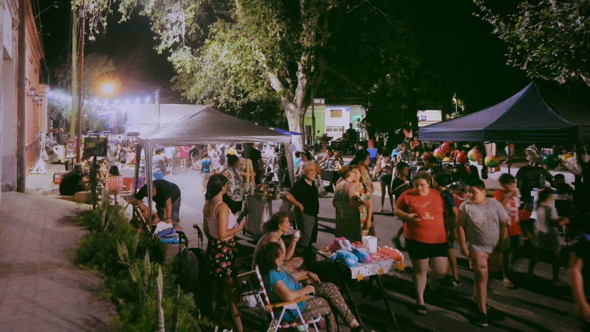 PRIMERA FERIA NAVIDEÑA MUNICIPAL – “REGALA LOCAL”