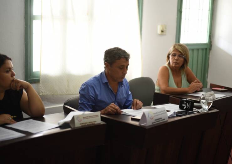 Silvio González abrió el período de sesiones ordinarias en San José del Rincón