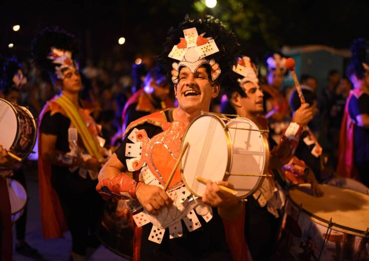 Carnavales 2020: la Plaza Brigadier López brilló al ritmo del público y las comparsas