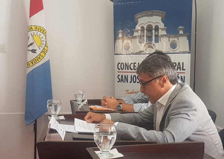 Silvio González encabezó la apertura de sesiones ordinarias en el Concejo Municipal